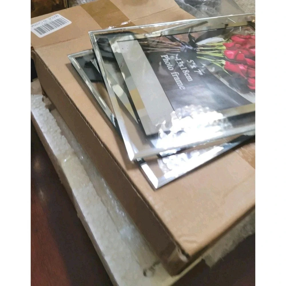 Picture Frames‎ 5x7 Mirrored Edge Glass Frame - Table Mount - 2 Frames Included